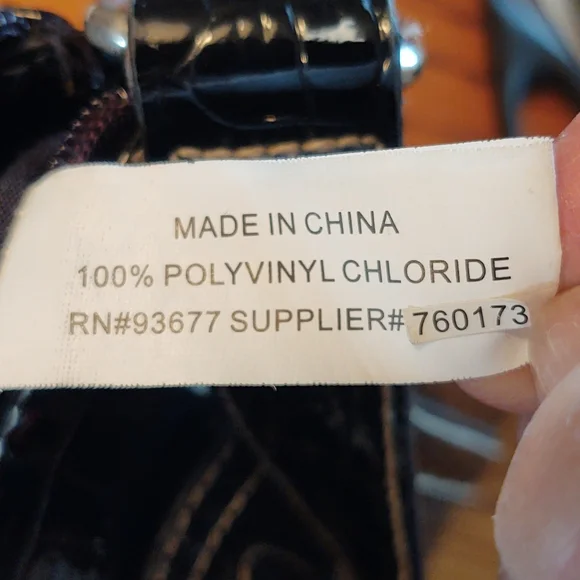 Liz Claiborne Vegan Patent Leather Purse, Wallet, Keychain Set Black - Picture 10 of 16